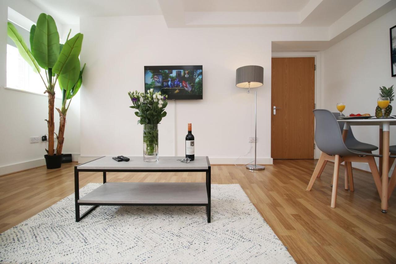 St Thomas Loft Views By Ssw - 2Br, Parking, Sleeps 4, Easy Access To City Centre, Marina, Beach And M4 Swansea Dış mekan fotoğraf