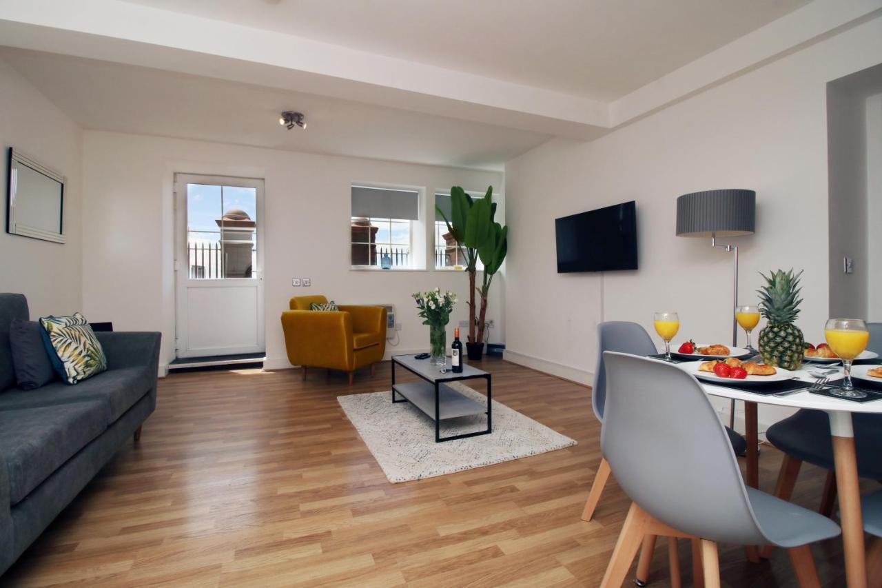 St Thomas Loft Views By Ssw - 2Br, Parking, Sleeps 4, Easy Access To City Centre, Marina, Beach And M4 Swansea Dış mekan fotoğraf
