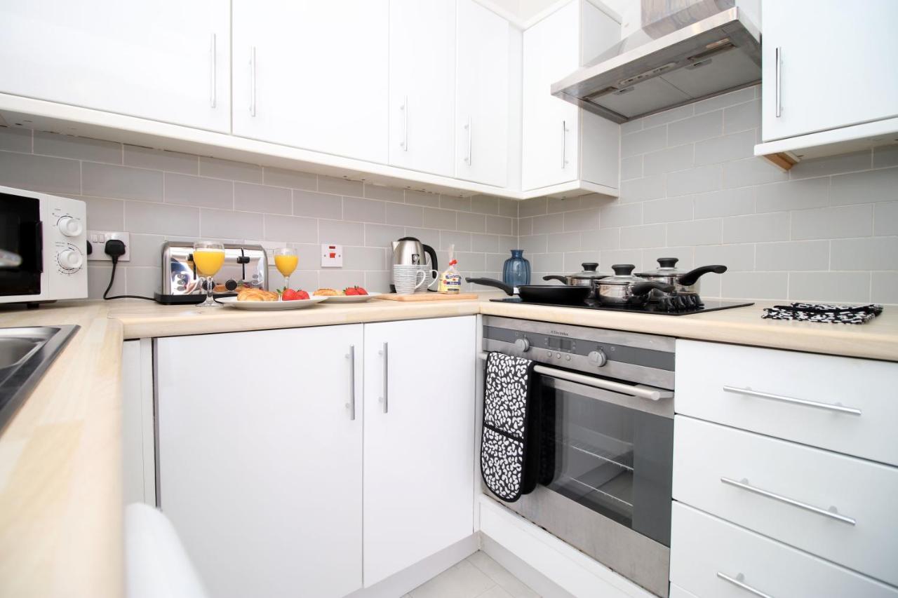 St Thomas Loft Views By Ssw - 2Br, Parking, Sleeps 4, Easy Access To City Centre, Marina, Beach And M4 Swansea Dış mekan fotoğraf