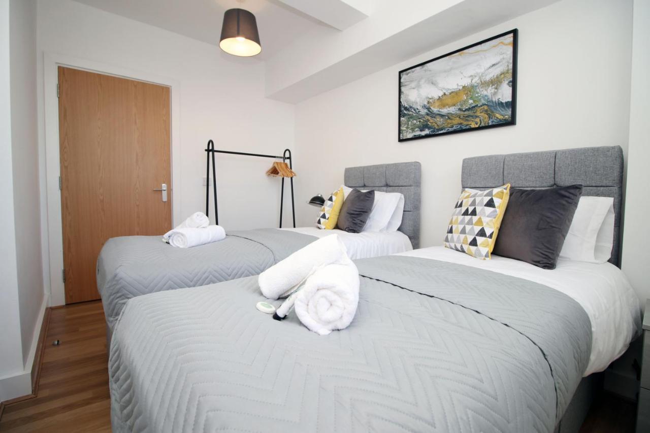 St Thomas Loft Views By Ssw - 2Br, Parking, Sleeps 4, Easy Access To City Centre, Marina, Beach And M4 Swansea Dış mekan fotoğraf