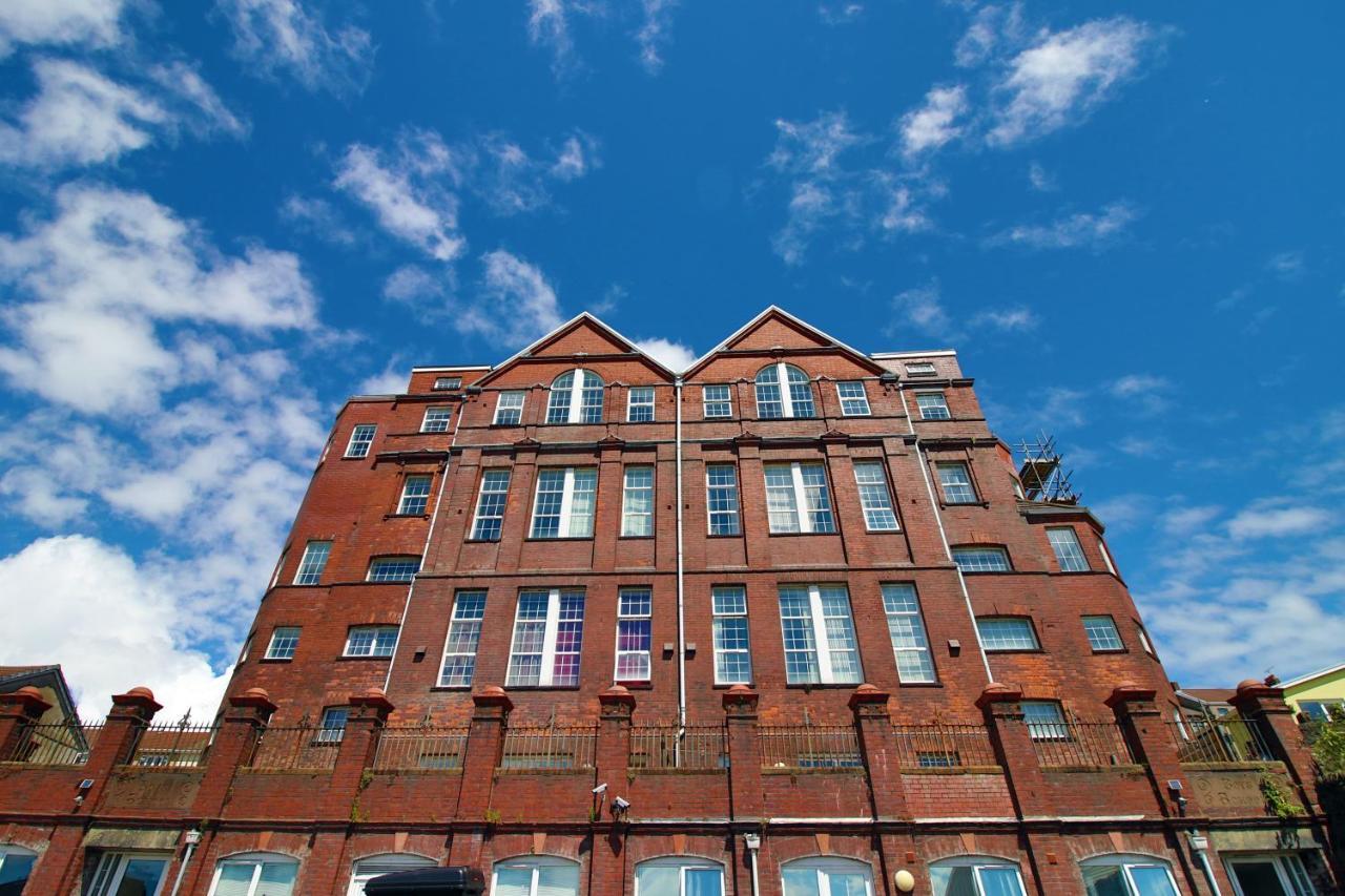 St Thomas Loft Views By Ssw - 2Br, Parking, Sleeps 4, Easy Access To City Centre, Marina, Beach And M4 Swansea Dış mekan fotoğraf
