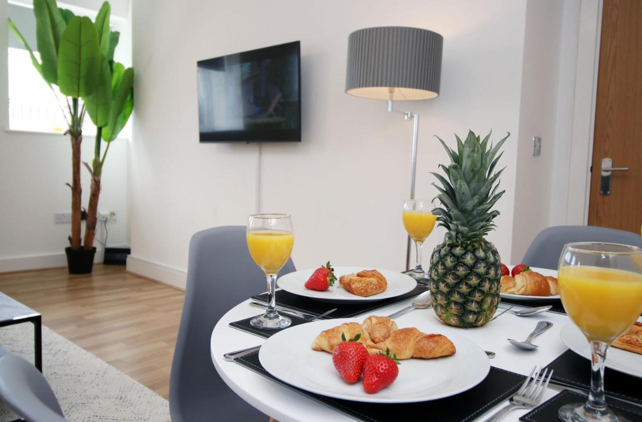 St Thomas Loft Views By Ssw - 2Br, Parking, Sleeps 4, Easy Access To City Centre, Marina, Beach And M4 Swansea Dış mekan fotoğraf