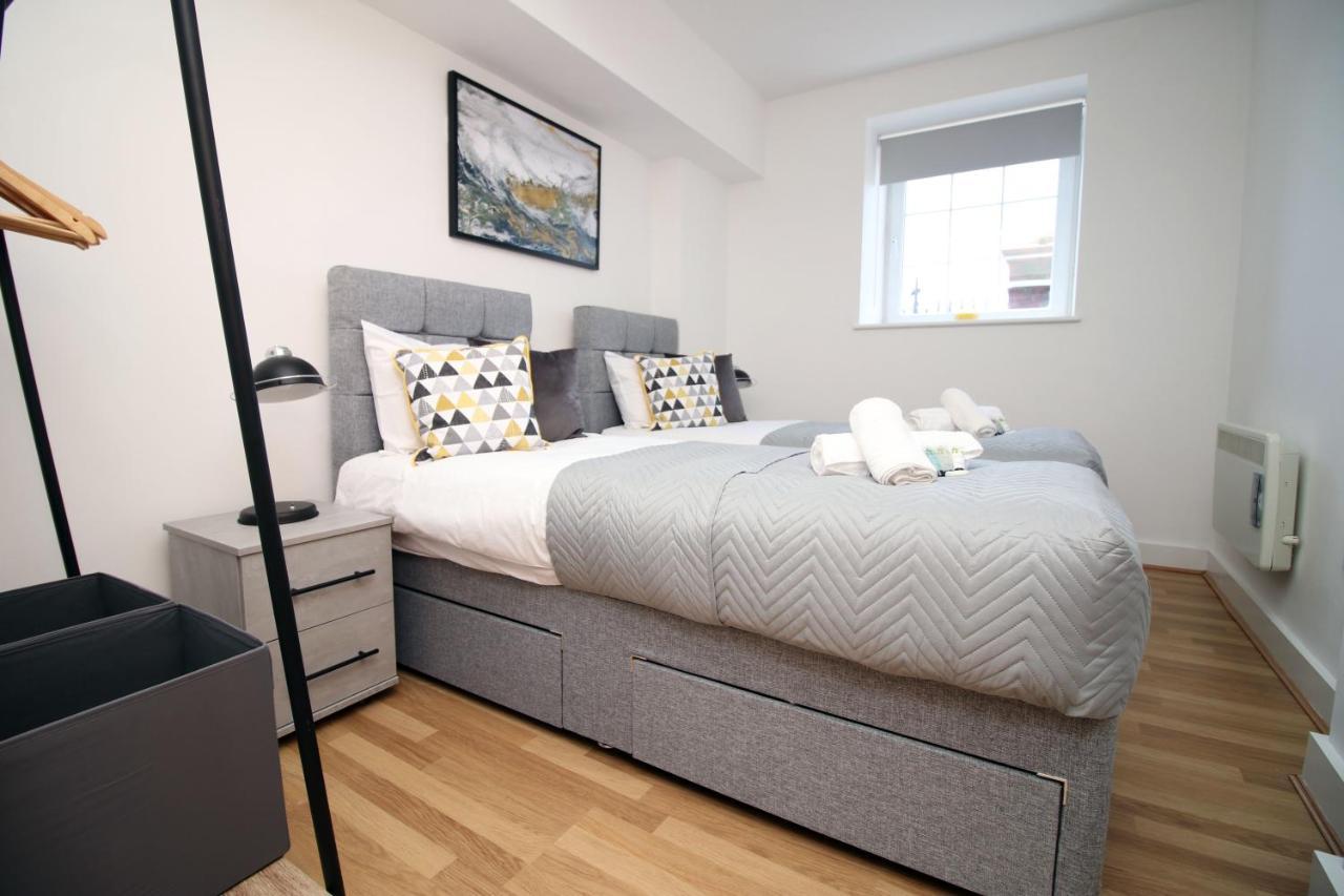 St Thomas Loft Views By Ssw - 2Br, Parking, Sleeps 4, Easy Access To City Centre, Marina, Beach And M4 Swansea Dış mekan fotoğraf