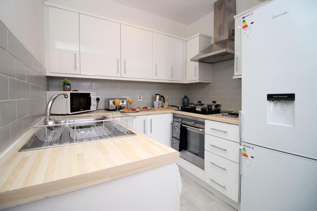 St Thomas Loft Views By Ssw - 2Br, Parking, Sleeps 4, Easy Access To City Centre, Marina, Beach And M4 Swansea Dış mekan fotoğraf
